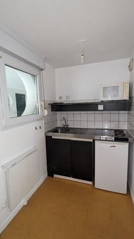 STUDIO NANTES PROCHE BOULEVARD MICHELET / PROXIMITE ECOLES ET TRANSPORTS