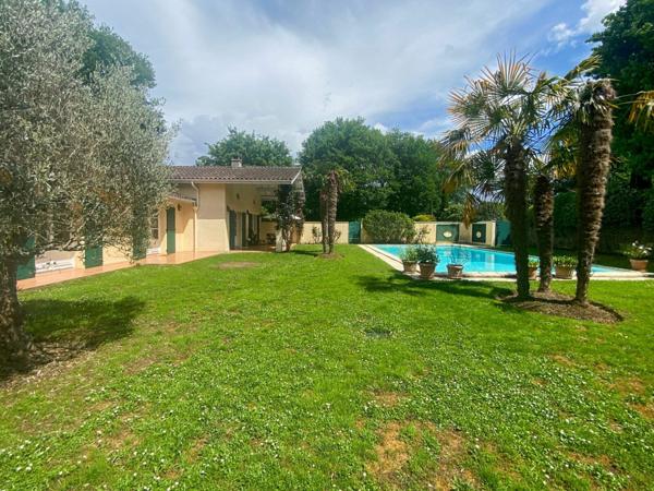 Maison à vendre    5 pièces • 220 m2 Labastide-d'Armagnac