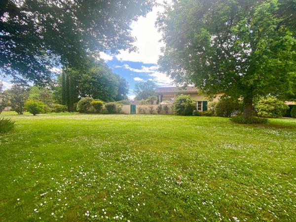 Maison à vendre    5 pièces • 220 m2 Labastide-d'Armagnac