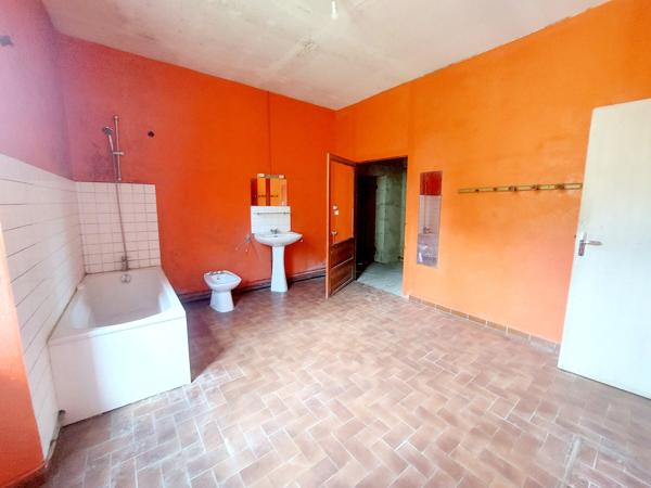 Maison bourgeoise 350 m2 avec jardin 2000 m2 en bordure du Canal