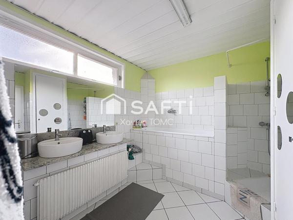 APPARTEMENT T4 VENDU LOUE