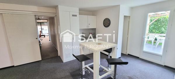 Bâtiment commercial 270m², 2651 m² de terrain.