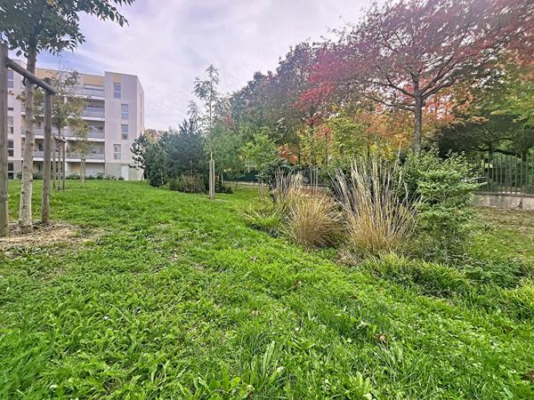 A VENDRE ANGERS - ESA/ARBORETUM - TYPE 3 - BALCON - RESIDENCE RECENTE