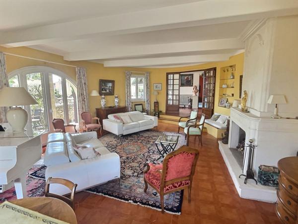 A vendre une propriété à PLAN de CUQUES