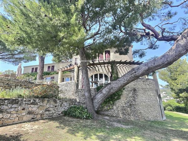 A vendre une propriété à PLAN de CUQUES