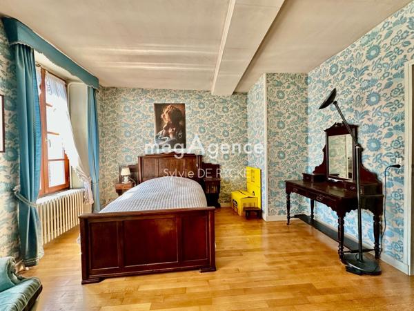 Maison à VILLEBLEVIN, 89340 - 5 pièces 118m²