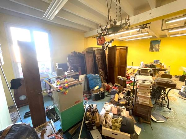 Deux dépendances à rénover à LORMAYE (28)