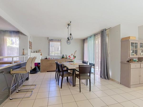 Grand T3/4 avec jardin