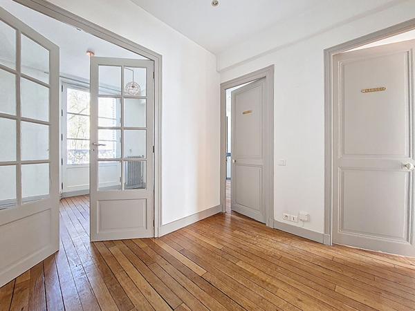 ORLEANS SAINT EUVERTE - 69M2 entièrement meublé - 2 CHAMBRES - PARQUET  - CHEMINEE - CAVE
