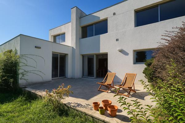 GRADIGNAN PROCHE CENTRE - MAISON CONTEMPORAINE