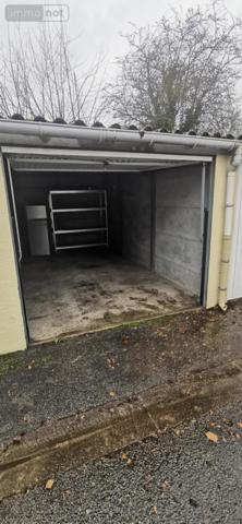 Garage - Parking à vendre à Arras dans le Pas-de-Calais (62000), ref : 62130-2325