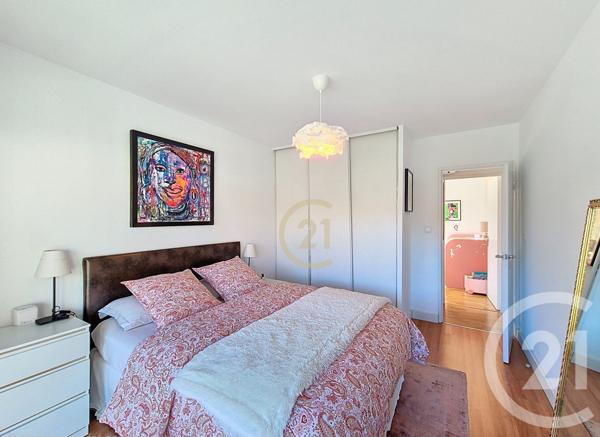 Appartement T5 à vendre  5 pièces - 123 m2 SALON DE PROVENCE - 13