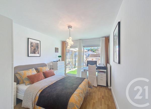 Appartement T5 à vendre  5 pièces - 123 m2 SALON DE PROVENCE - 13