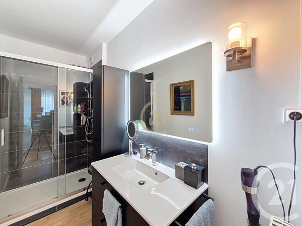 Appartement T5 à vendre  5 pièces - 123 m2 SALON DE PROVENCE - 13