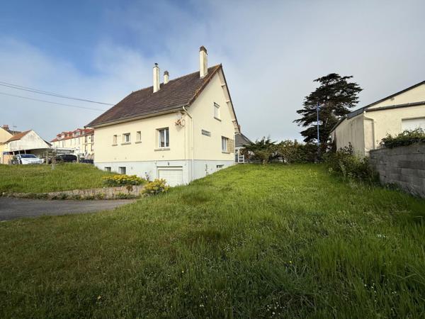 maison Barneville plage + murs commerciaux
