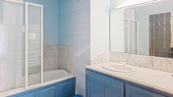 Appartement T3 bis à Poitiers, rez-de-chaussée avec balcon et parking couvert