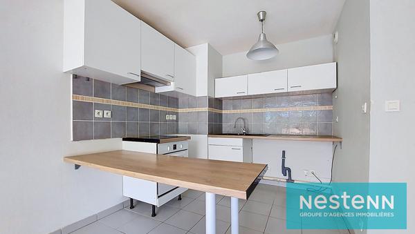 Appartement Istres 2 pièce(s) 38 m², résidence sécurisée et fermée, terrasse et stationnement privatif