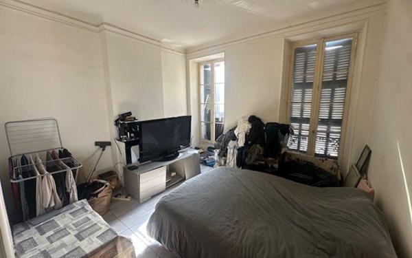 Appartement à vendre    2 pièces • 37,40 m2 Marseille 3