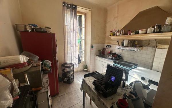 Appartement à vendre    2 pièces • 37,40 m2 Marseille 3