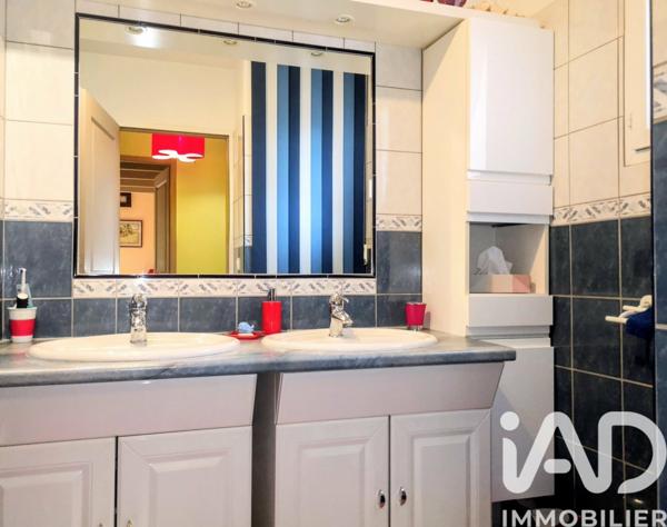 Maison à vendre 5 pièces 126 m² Cuers