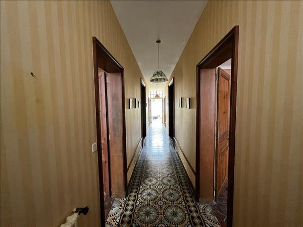 Maison à vendre |  Saint-Savinien |  10 pièces | 235 m²