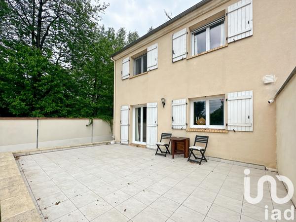 Maison 5 pièces de 115 m² à Mennecy (91540)