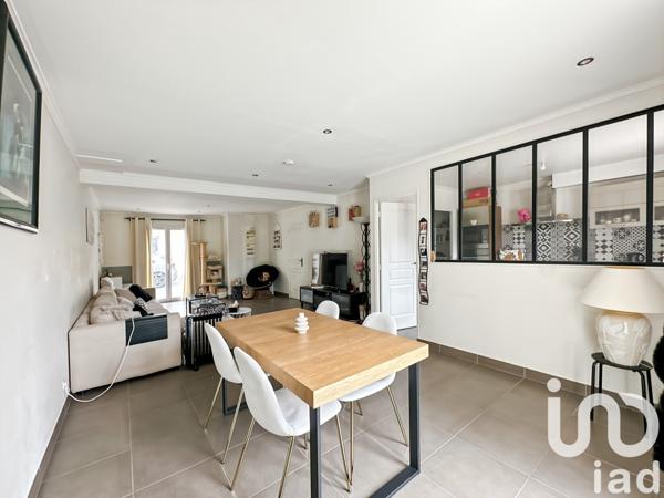 Maison 5 pièces de 115 m² à Mennecy (91540)