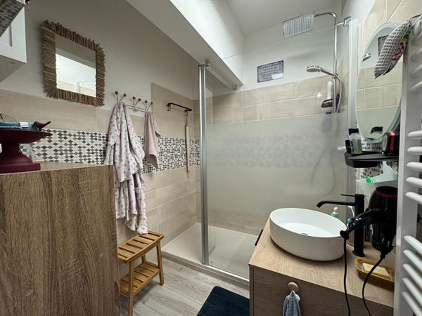 A 2min du centre-ville, T2 de 58m² avec garage en résidence sécurisée