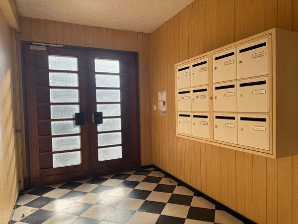 A 2min du centre-ville, T2 de 58m² avec garage en résidence sécurisée