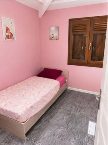 Villa T4 78 m2 de plain-pied avec piscine au Lamentin