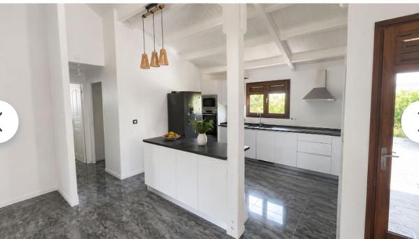 Villa T4 78 m2 de plain-pied avec piscine au Lamentin