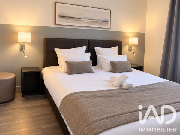 Hôtel  à vendre 650 m² Puteaux