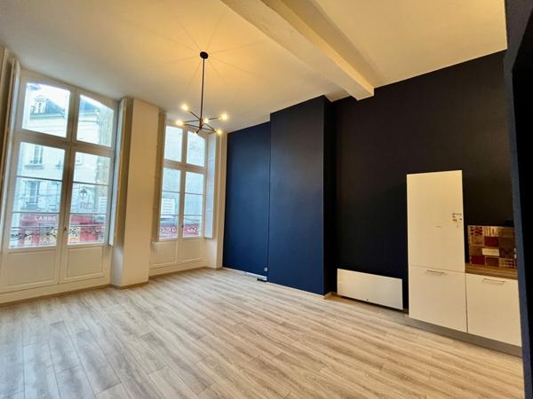 Appartement à vendre |  Blois |  1 pièce | 44 m²