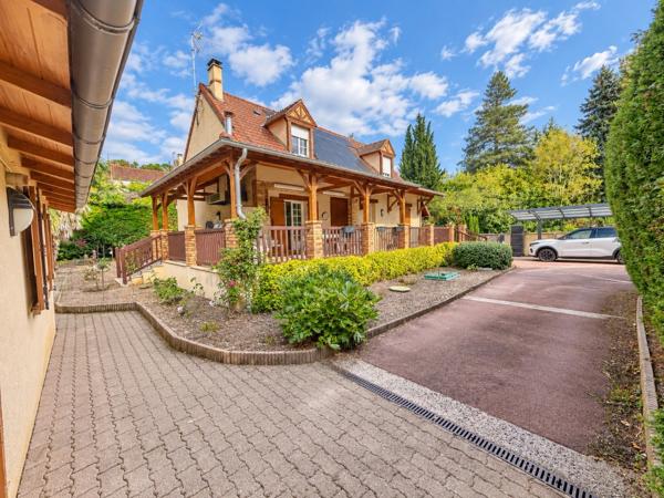 Maison à vendre 5 pièces VAUX SUR SEINE (78) - garage - dépendances - jardin - cuisine d'été