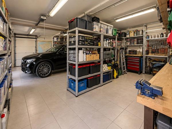 Maison à vendre 5 pièces VAUX SUR SEINE (78) - garage - dépendances - jardin - cuisine d'été