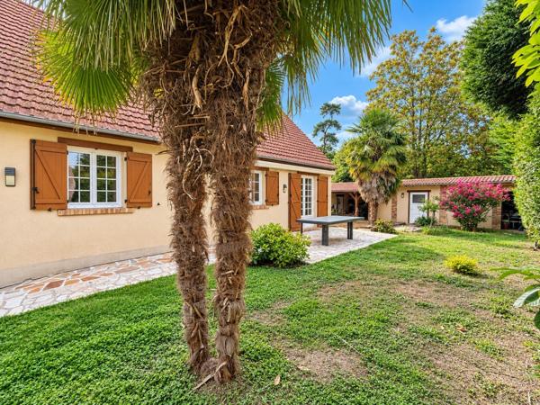 Maison à vendre 5 pièces VAUX SUR SEINE (78) - garage - dépendances - jardin - cuisine d'été
