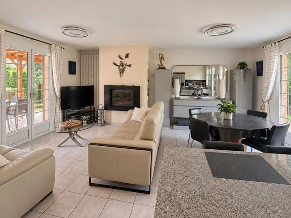 Maison à vendre 5 pièces VAUX SUR SEINE (78) - garage - dépendances - jardin - cuisine d'été