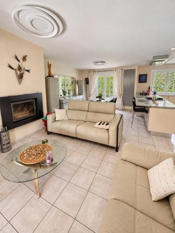 Maison à vendre 5 pièces VAUX SUR SEINE (78) - garage - dépendances - jardin - cuisine d'été