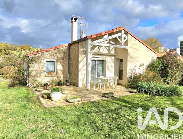 Maison à vendre 6 pièces 88 m² Les Herbiers