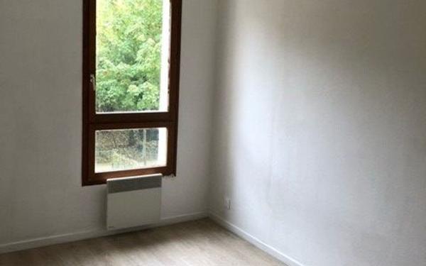 Maison à louer    4 pièces • 88,97 m2 Saint-Thibault-des-Vignes