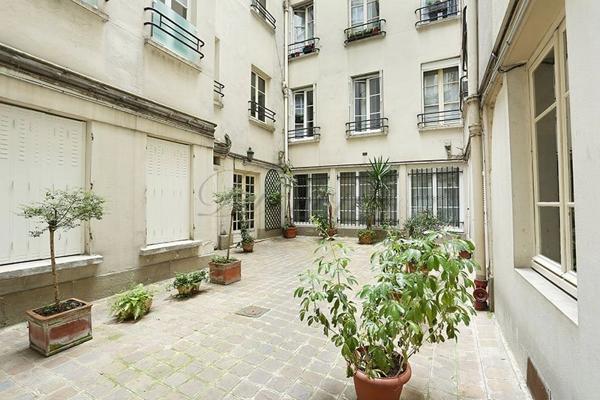 # Appartement – 35m² – Paris 7ème
