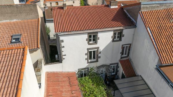 Maison de ville 108 m² avec jardin garage et cave