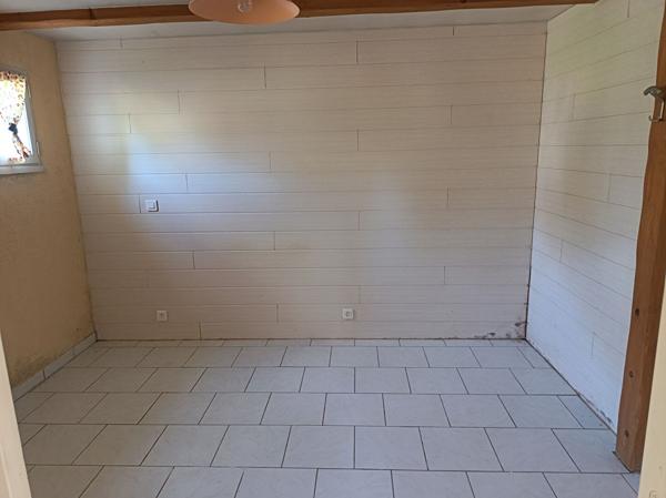 Maison Saint Maurice Le Girard 5 pièce(s) 95m² 2 chambres  1205 m² terrain calme