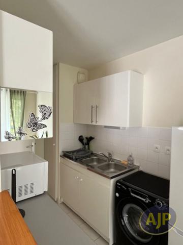 Appartement à louer Noyal Chatillon Sur Seiche : 3 pièces, 64m² avec 2 chambre(s) à 909€ - AJP Immobilier Pacé