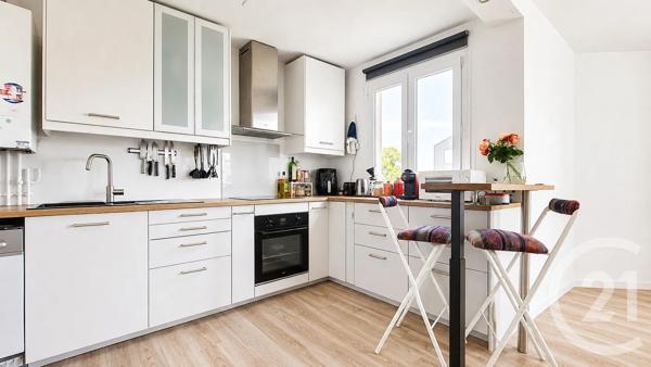 Appartement F4 à vendre  4 pièces - 76,66 m 2   CHAMPS SUR MARNE  - 77
