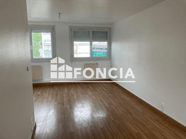 Location Appartement 3 pièces 63.65 m² - 117 BOULEVARD DE LAMBALLE BAT F Fleury Les Aubrais 45400