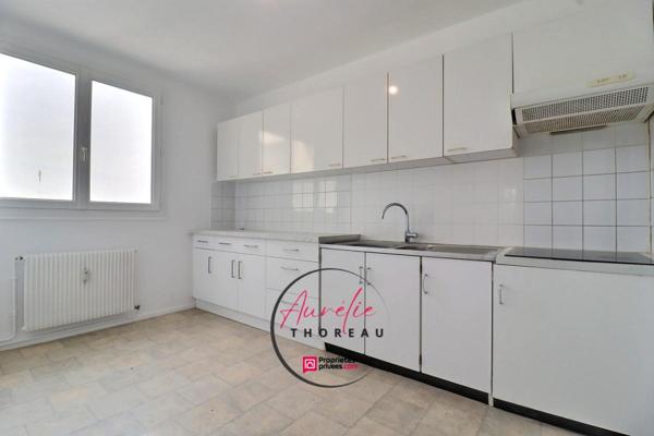 Appartement Neuville Aux Bois 3 pièces 65 m2