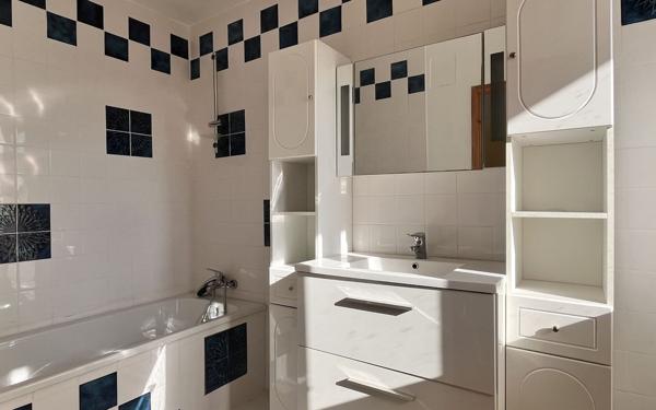 Maison à vendre    3 pièces •  Peyrehorade