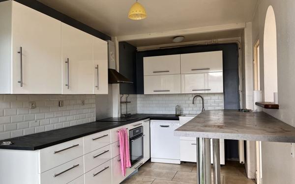 Maison à vendre    3 pièces •  Peyrehorade