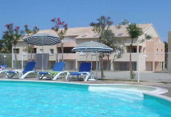 MINI VILLA type T2 avec terrasse et coin jardin, vue montagne et parc